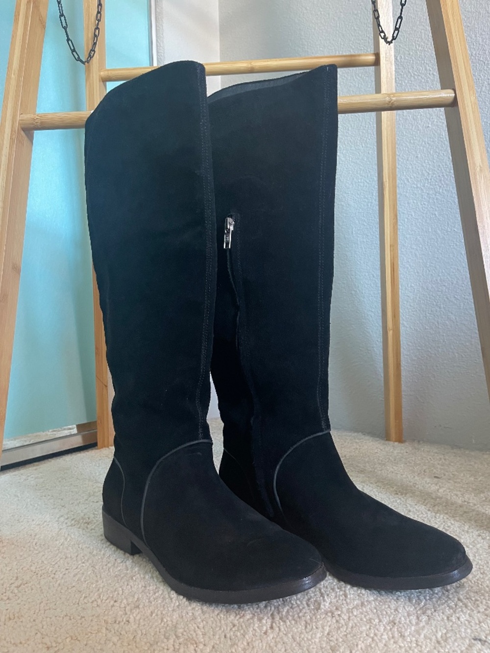Black Suede Knee-high UGG Boots with 1-inch Heel